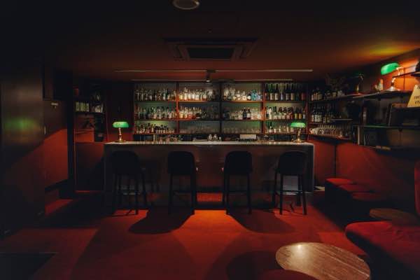 AKAI BAR